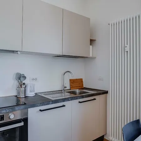 Apartman Guesthero - Maciachini M3 *